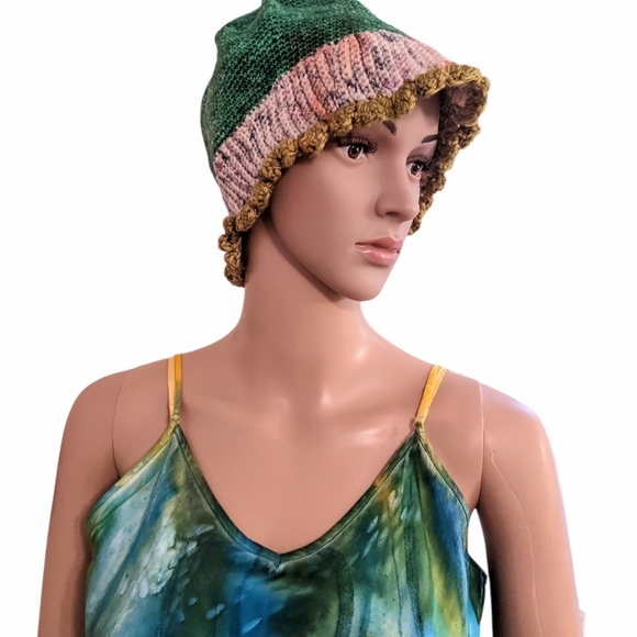 Handcrafted crochet soft beanie hat washable wool - Picture 7 of 15